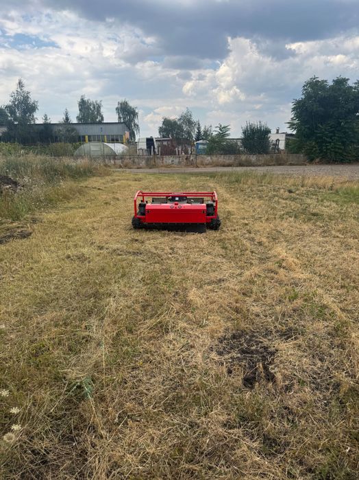 Косене на високи треви и храсти