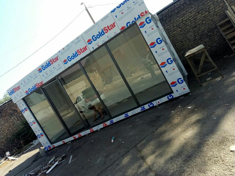 Домик и офисы из контейнеров