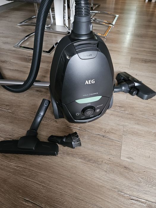 Прахосмукачка АЕG - VX8