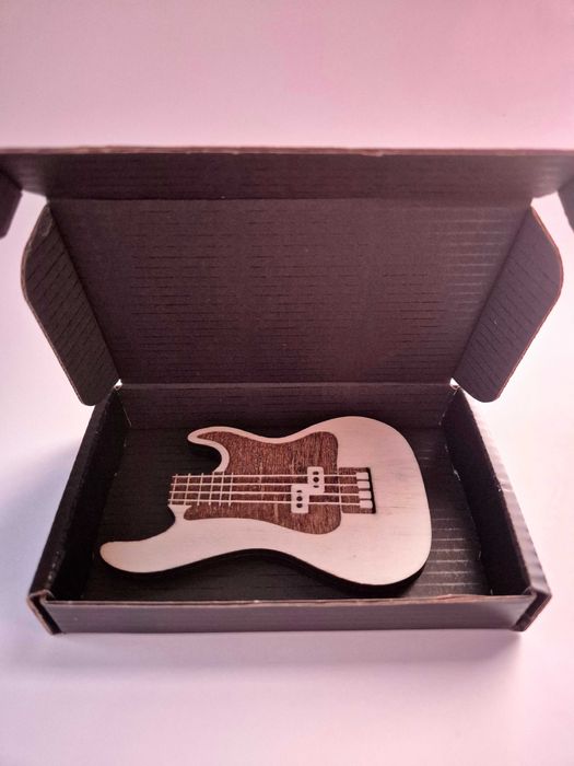 Кутия за перца - Подарък за китарист