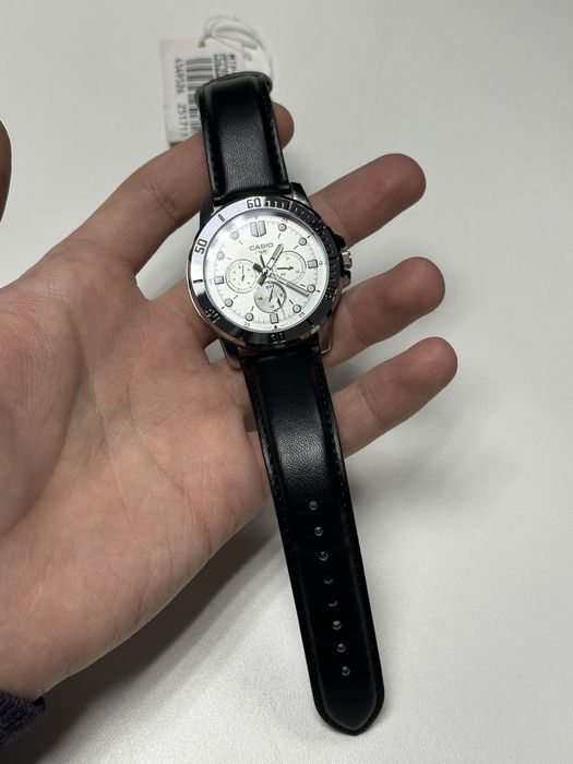 Новые часы Casio MTP‑VD300L‑7EUDF DI (оригинал)