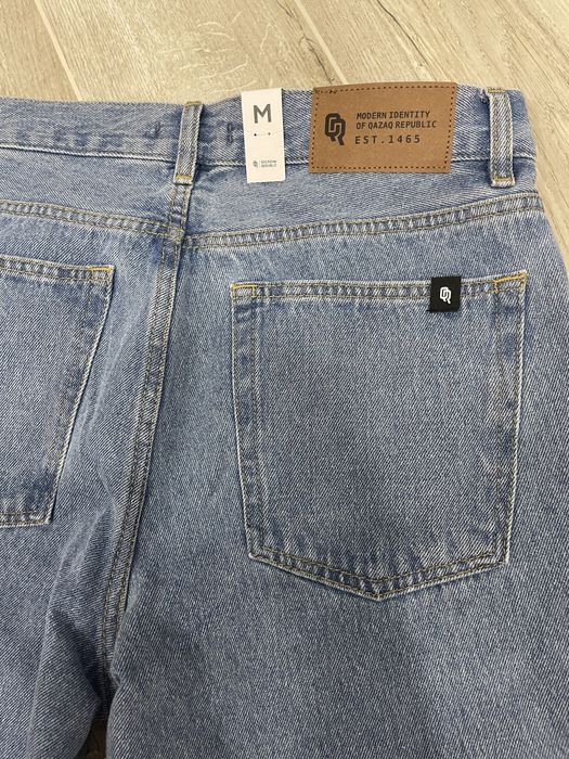 Джинсы мужские