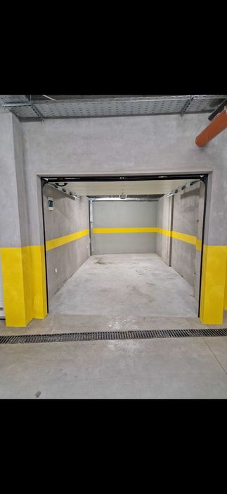 Дава се под наем Гараж / Паркомясто в София, Борово - 21 кв.м за 153 € - Снимка #1