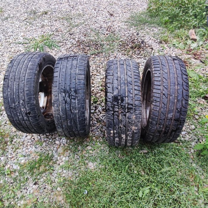 Vând jante aliaj originale Vw  R17 cu cauciucuri vara