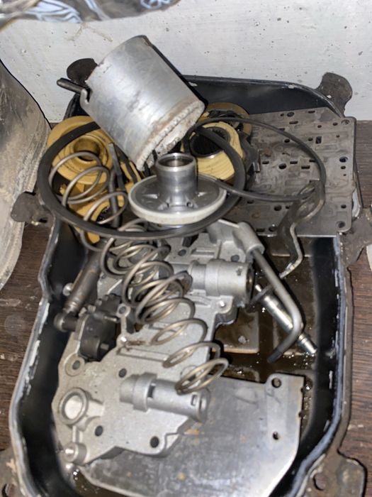 Продаю акпп на мерседес 190