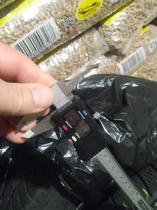 2бр Зимни Гуми 225/60/17 - Pirelli Scorpion - DOT16