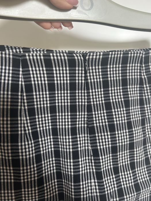 Карирана пола