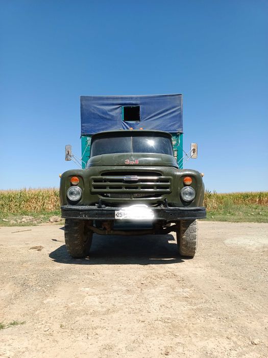 ZIL 130 bortovoy
