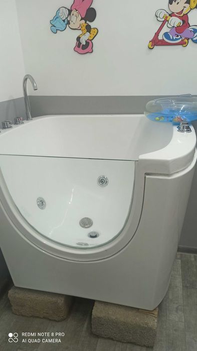 Gidrovanna,Bolajonlar Gidromassaj olishlari uchun