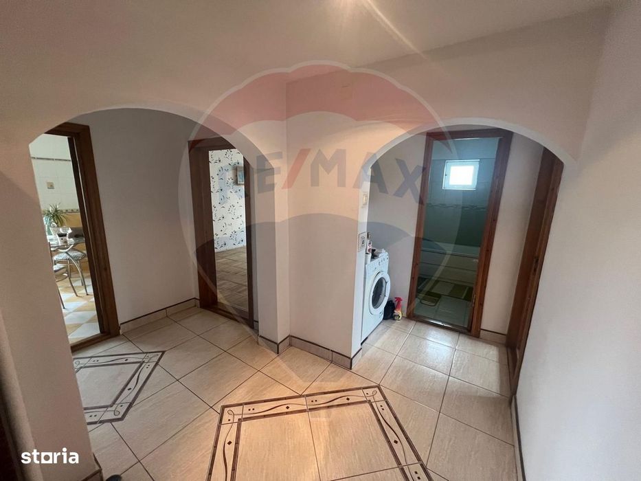 Apartament 4 camere b dul Garii