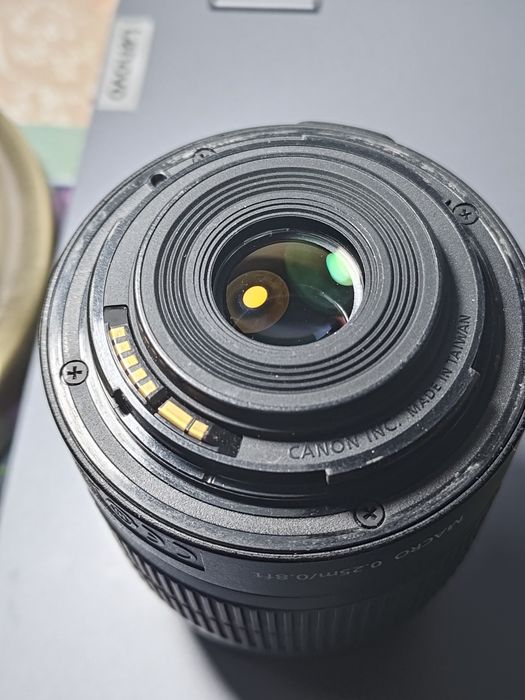 Vând Canon EOS 4000D + EF 50mm f1.8 + EF-S 18-55mm f3.5/5.6 III