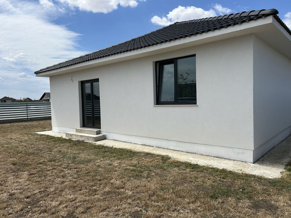 Casa noua la cheie de vanzare