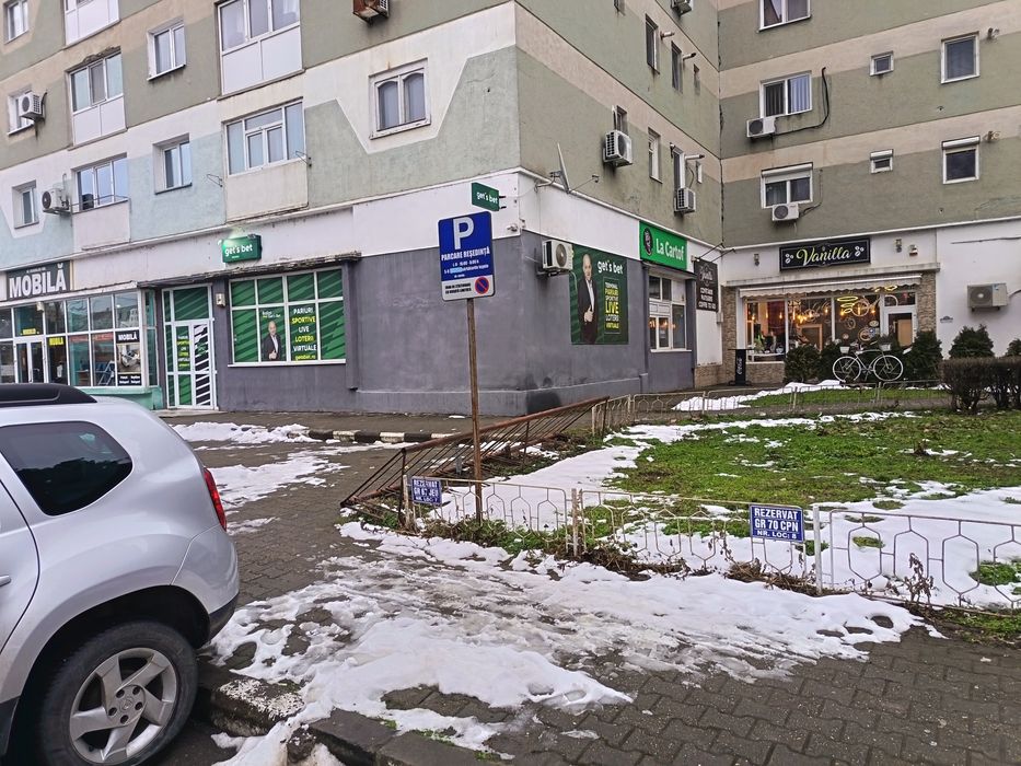 Închiriez spațiu comercial