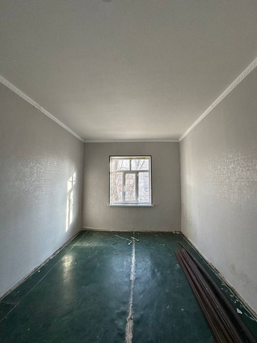 Uy sotiladi 2 xona 57 kvadrat