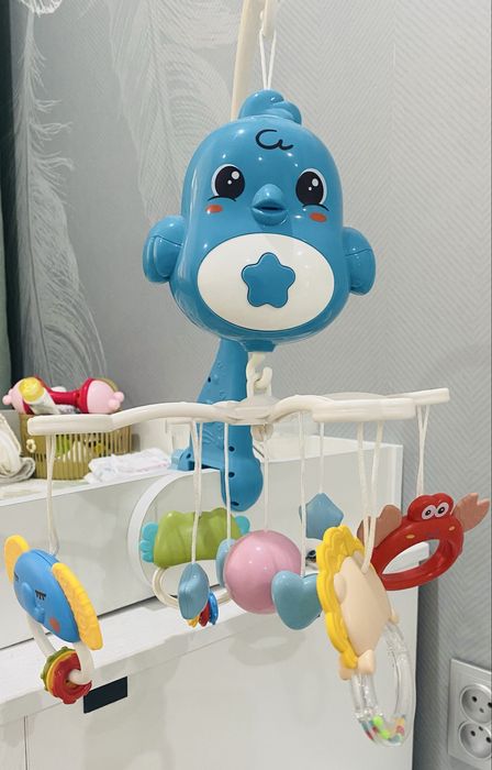 Мобиль с игрушками подвесной