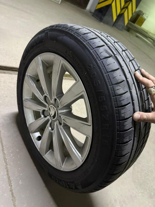 Шины на дисках 205/55Z R16