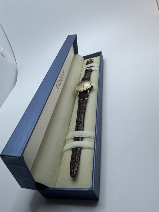 Златен часовник Seiko