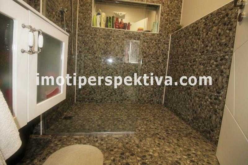 Продава се Многостаен апартамент в Пловдив, Христо Смирненски - 75 кв.м за 2000 €/кв.м - Снимка #12