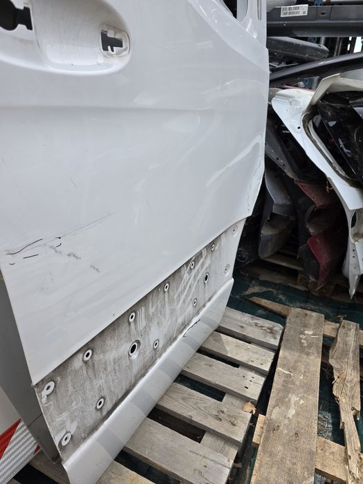 Mercedes benz Sprinter A910 2020 предна дясна врата