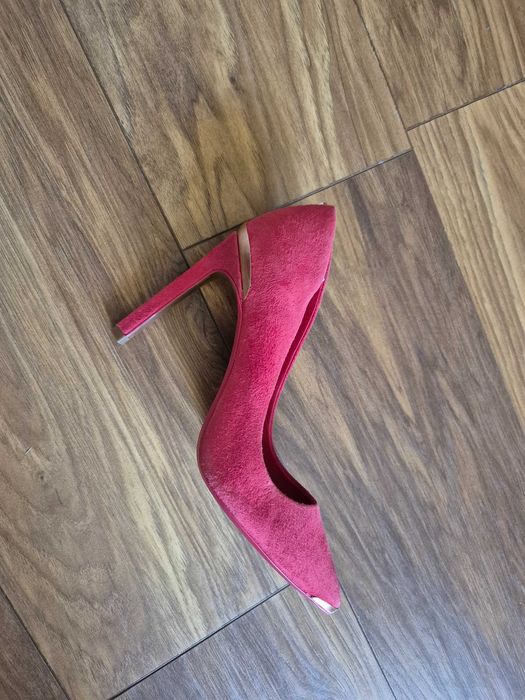 Маркови обувки, Ted Baker
