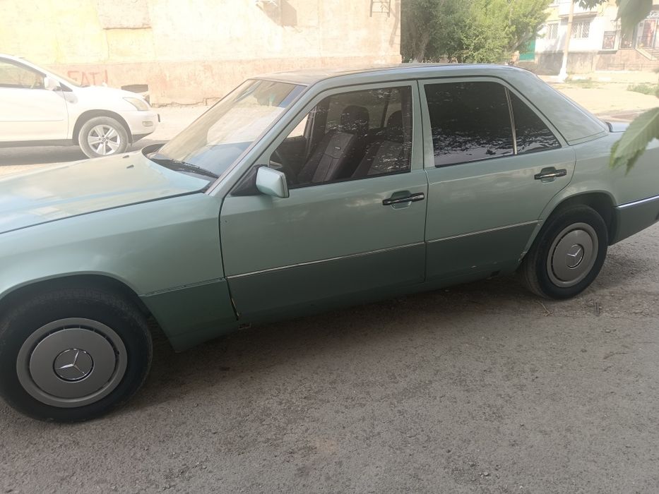 Мерседес бенз е260
