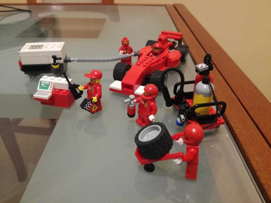 Конструктор Лего - Lego Ferrari -  8673 - Ferrari F1 Fuel Stop