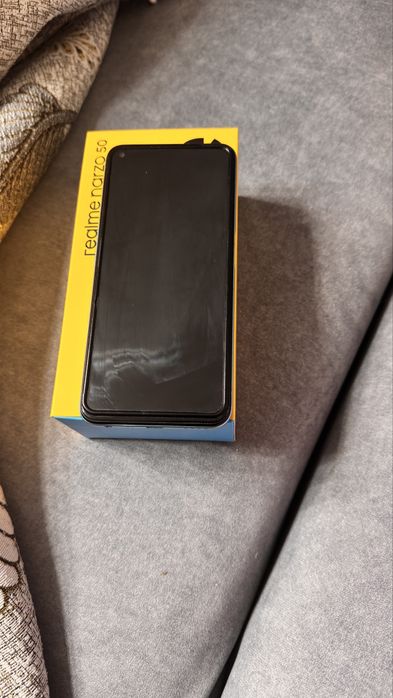 Продам телефон realme