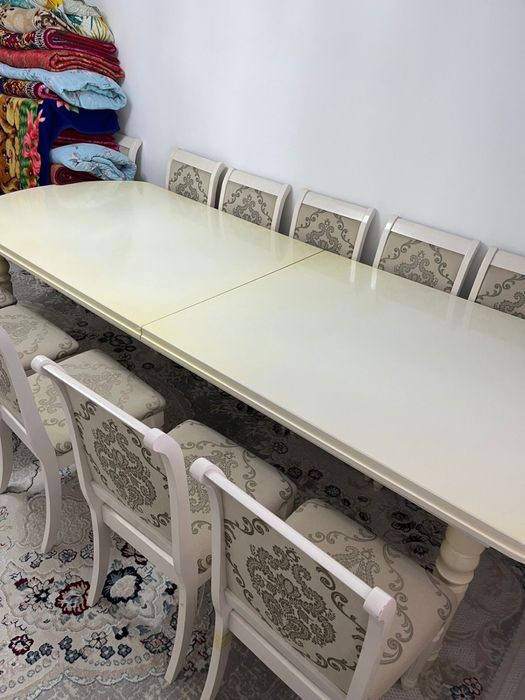 Продам Стол,стулья