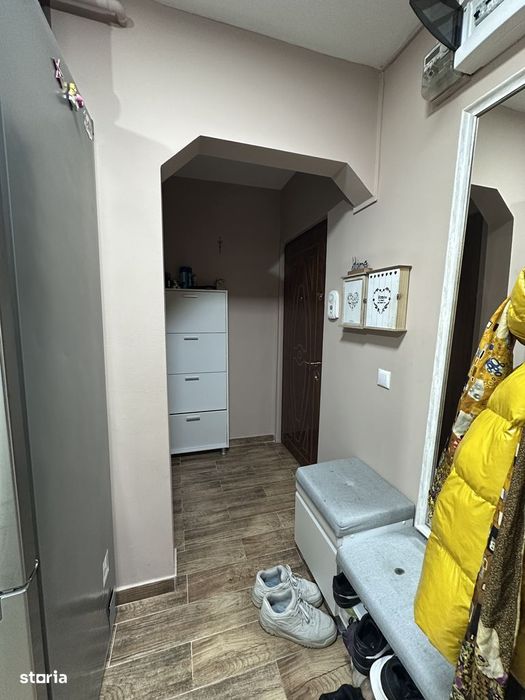 Apartament cu 4 camere, renovat complet