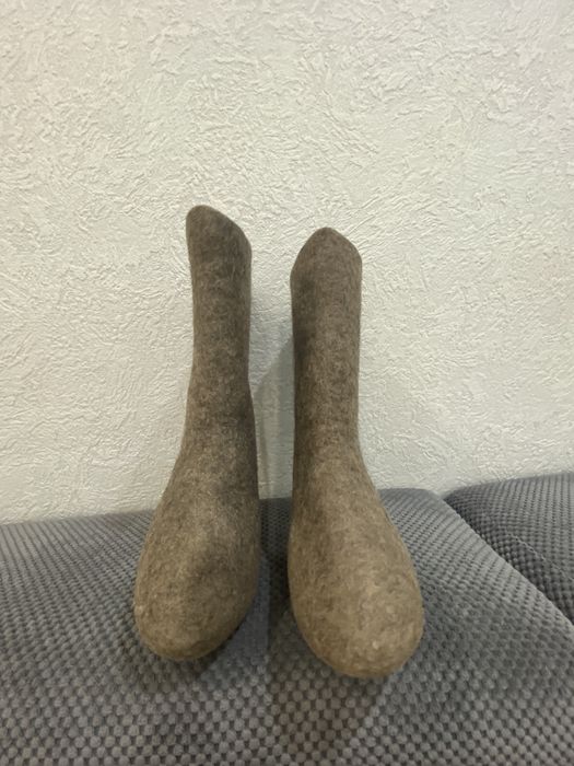 Продам валенки на 8-13 лет