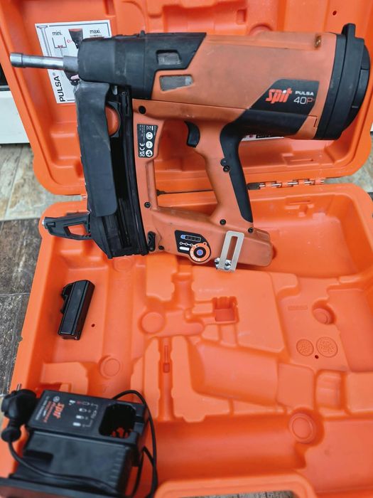 Pistol puscat cuie beton  spit Pulsa 40P+