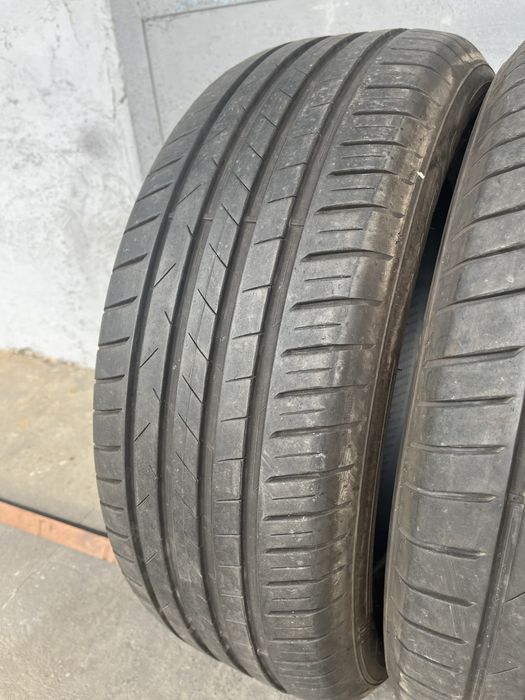 2 бр. летни гуми 215/55/17 Vredestein DOT 0222 5,2 mm