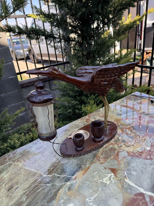 Lampa de birou din lemn sculptat - scrumiera si si suport tutun