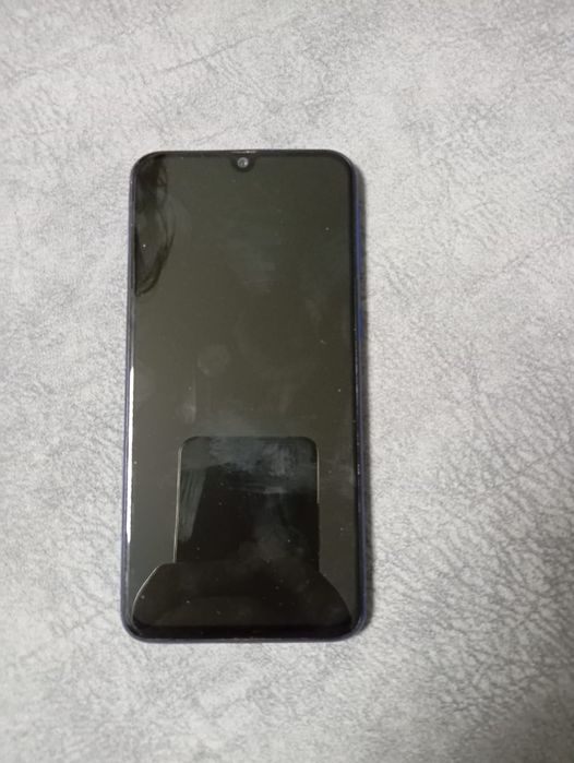 Самсунг А 40 продам