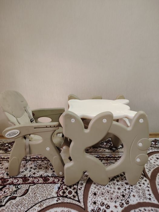 Продаётся! Детский стол для кормления, трасформер.