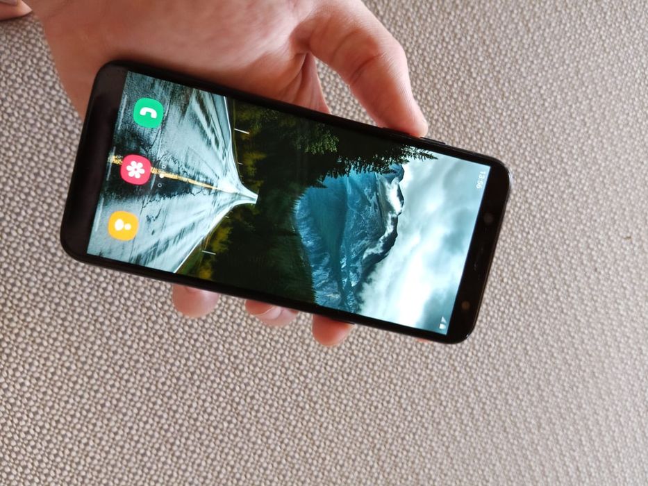 Samsung A6, 32 ГБ, рабочий, недорого