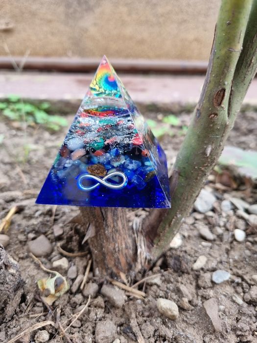 Piramida orgonica - protectie radiatii