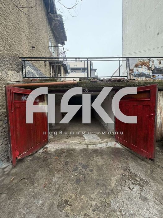 Дава се под наем Гараж / Паркомясто в София, Медицинска академия - 20 кв.м за 149.43 € - Снимка #3
