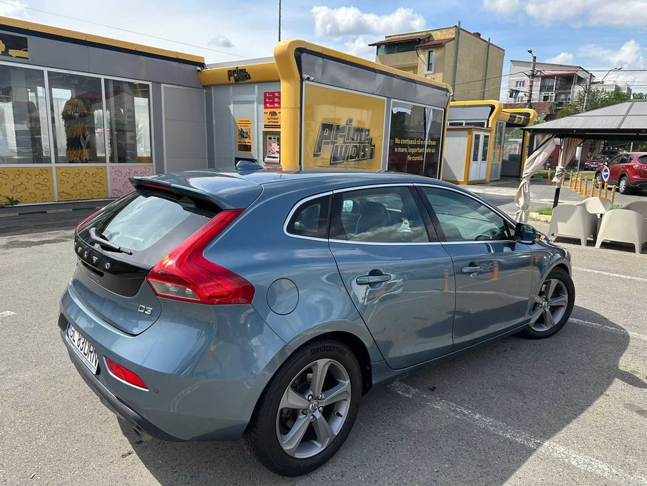 Volvo V40 D3 150cp