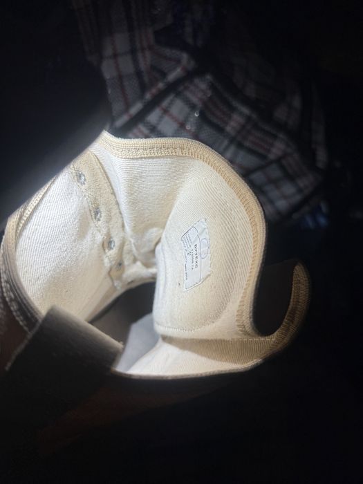 Продам  берцы 42/43 размер