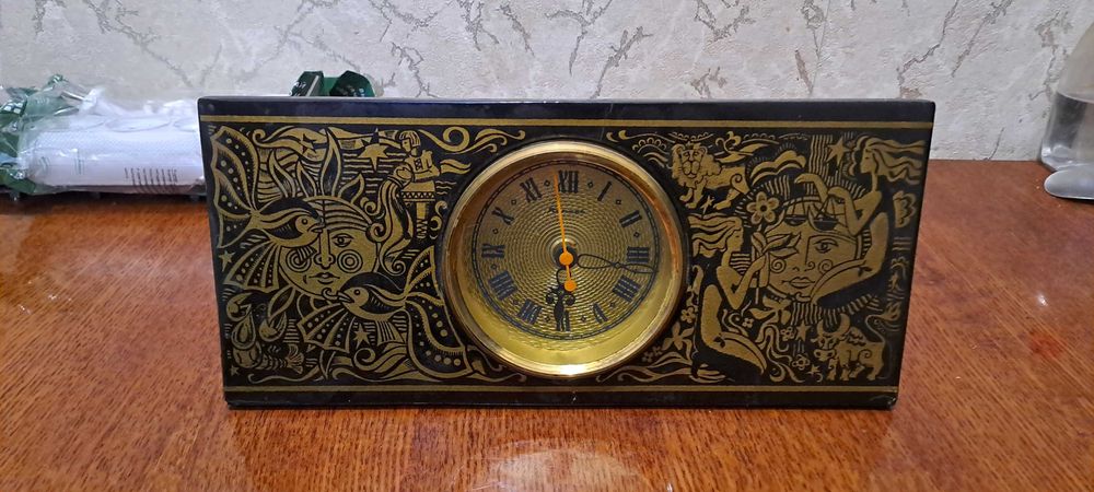 Настольные  часы 3 штуки