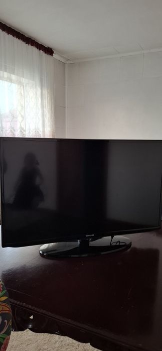 Телевизор самсунг
