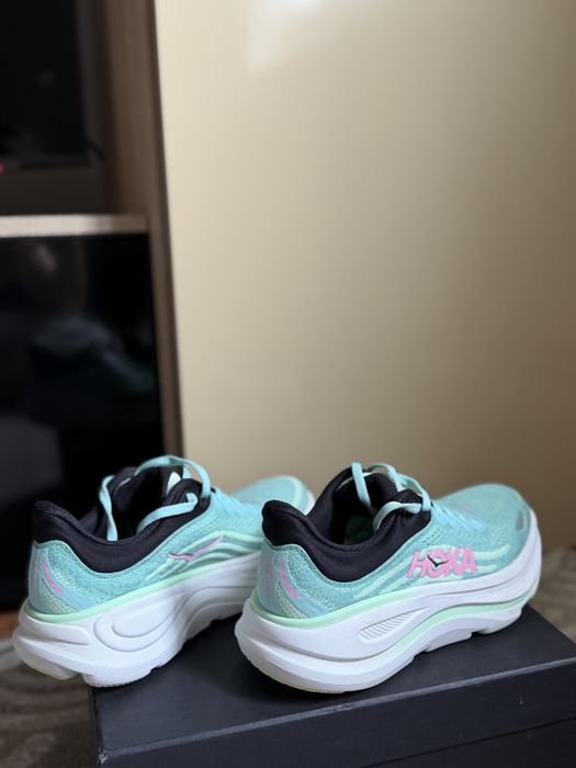 Adidași Hoka Bondi 9