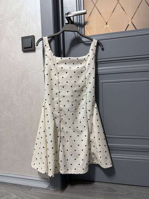 Платье в горошек