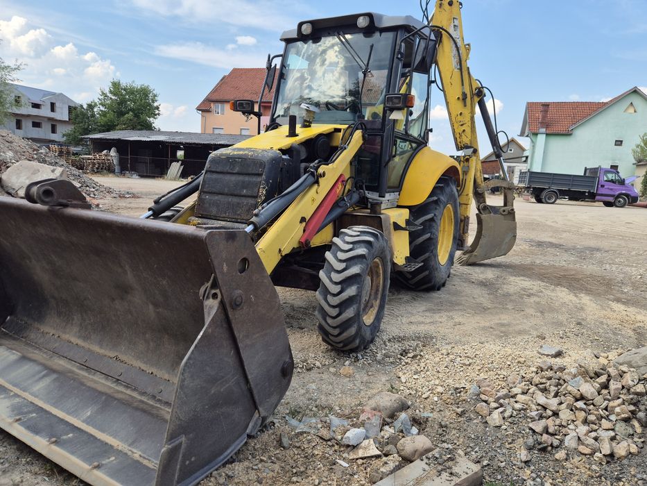 Buldoexcavator New holland an 2006