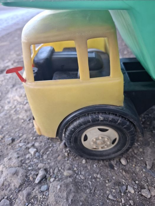 Детско камионче от 80-те години