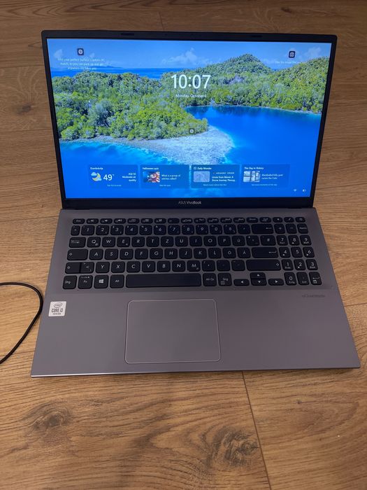Laptop Asus VivoBook i3 Gen 10 ; 8 GB RAM ; SSD m2 256 GB
