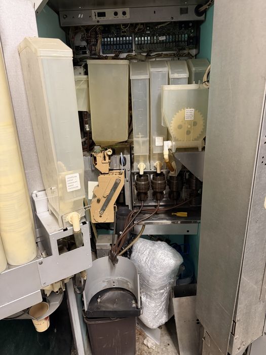 Вендинг машина-Спацио C7