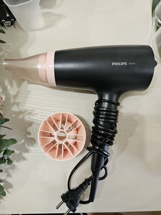 Сешоар Philips 2100W