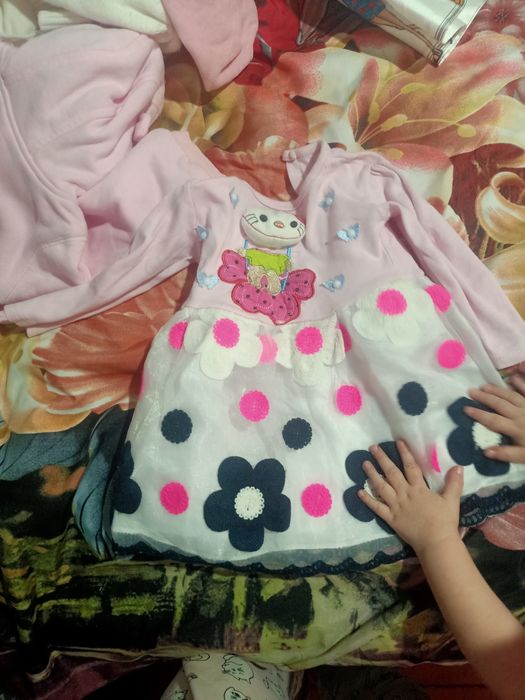 Отдам обувь и много игрушек